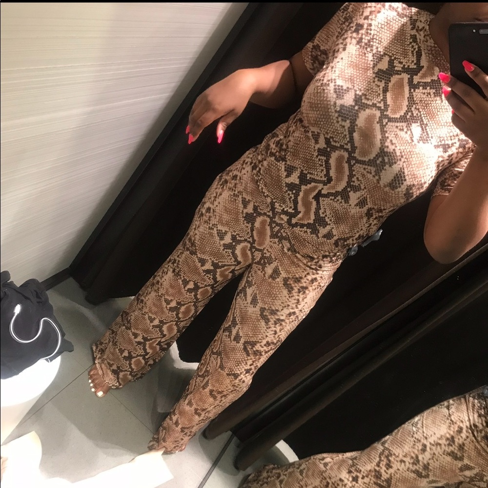 Snake Print Set - Picture 2 of 2